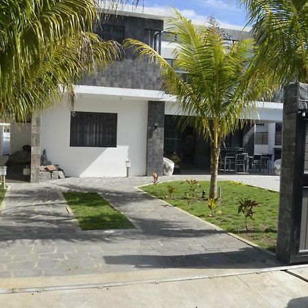 Mont Choisy Azura Vila Exterior foto