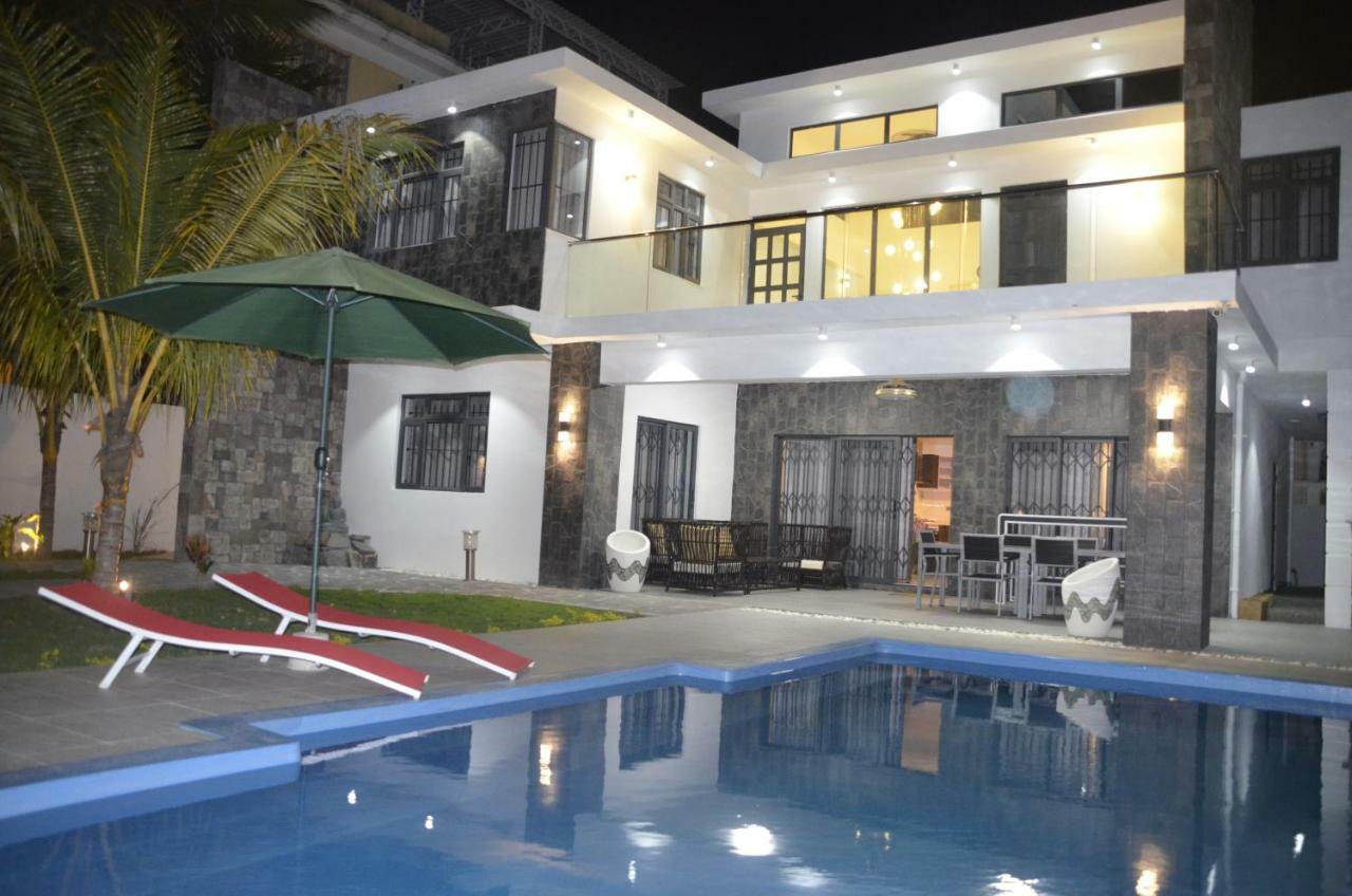 Mont Choisy Azura Vila Exterior foto
